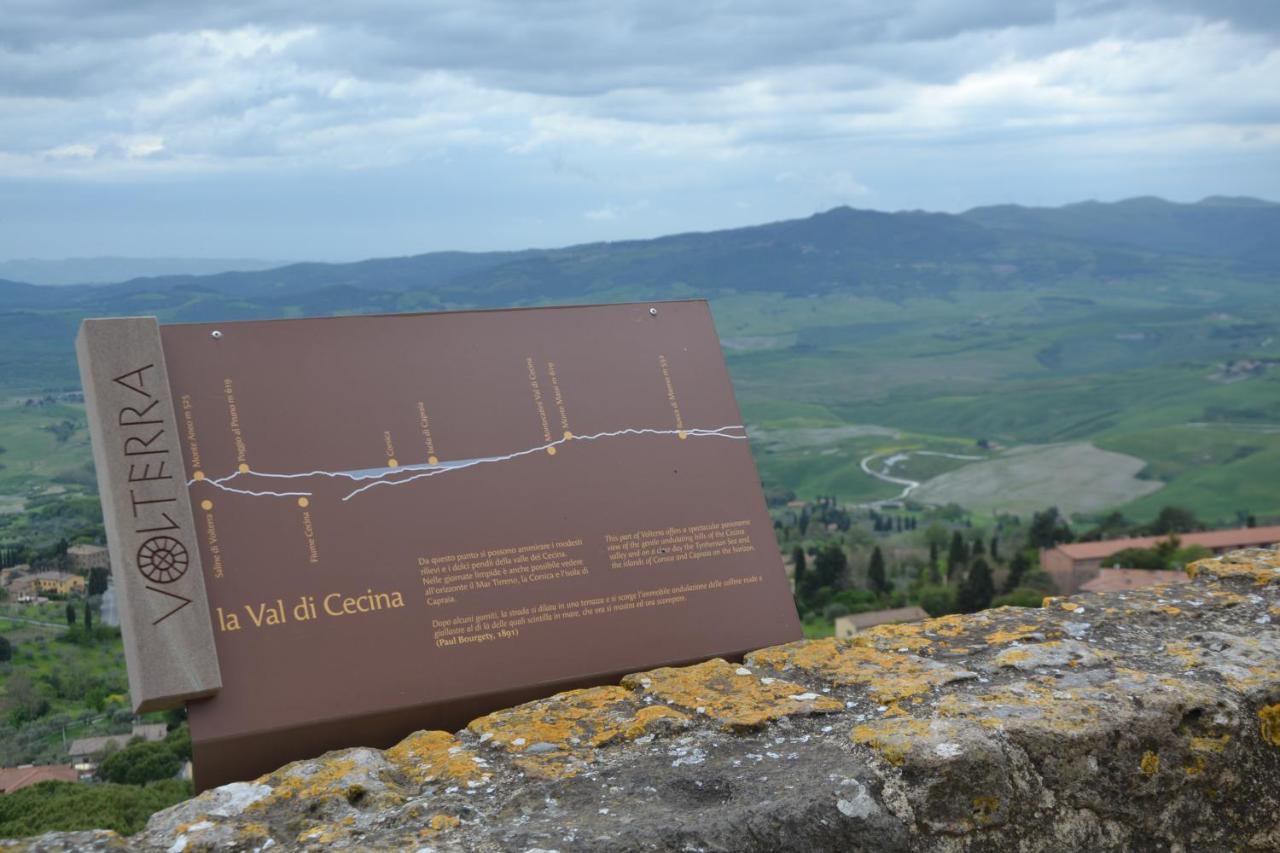 Appartamento Il Nido Dei Priori Volterra Esterno foto